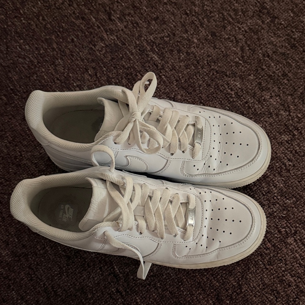 White Air Force 1s - Classic Low Top